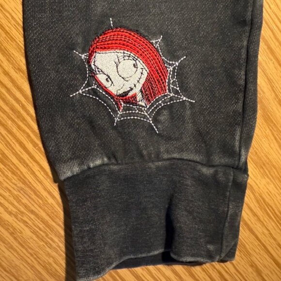 Torrid Disney The Nightmare Before Christmas Black Lace Up Hoodie Size 2X - Picture 7 of 11